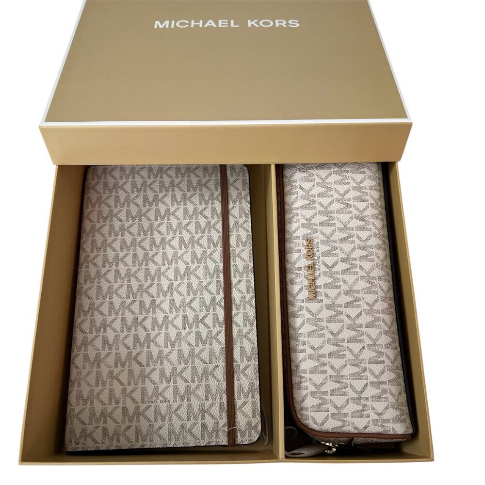 Michael Kors Gift Set Vanilla Monogram Planner Notebook & Pencil Case MSRP $398